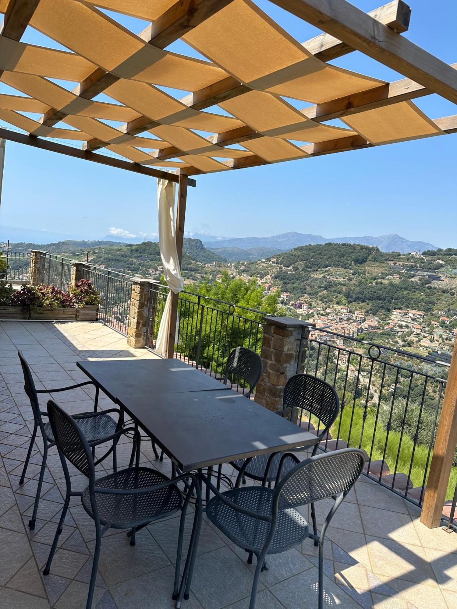 Agriturismo Ca Due Nonu Vallebona Luaran gambar