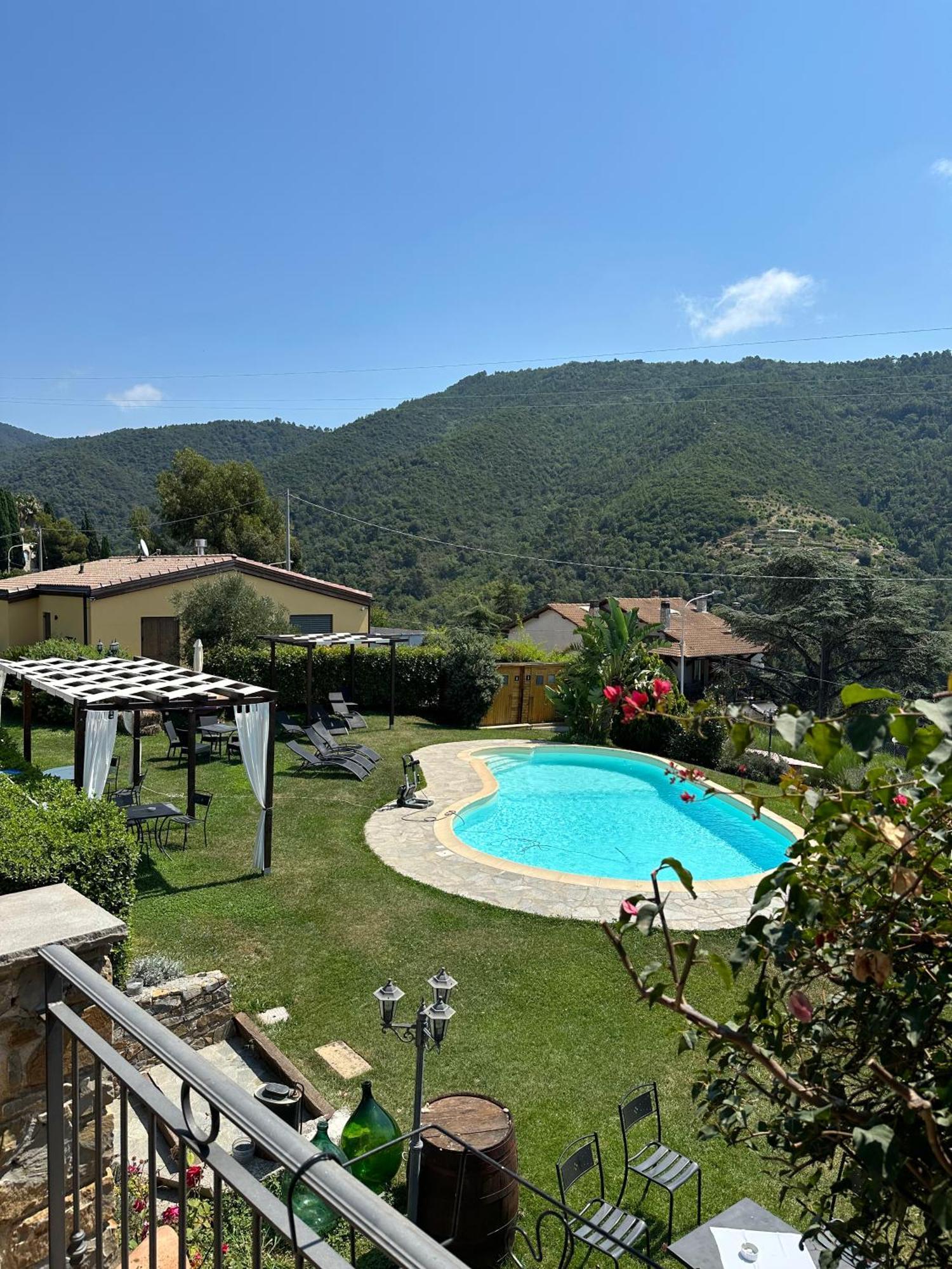 Agriturismo Ca Due Nonu Vallebona Luaran gambar
