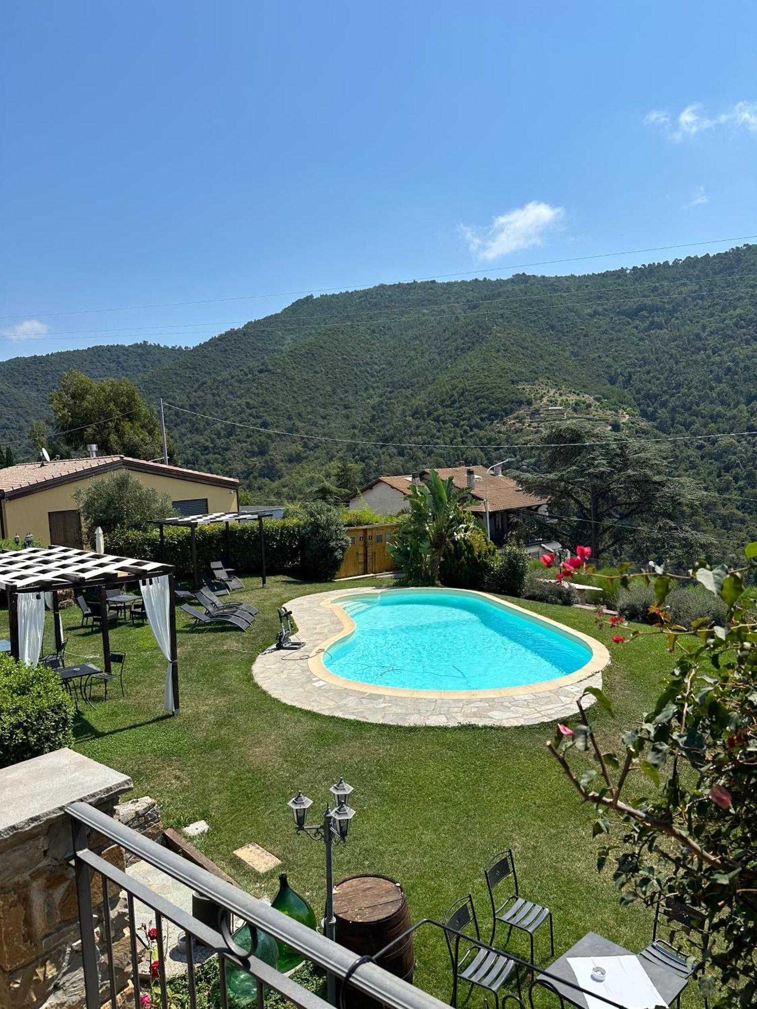 Agriturismo Ca Due Nonu Vallebona Luaran gambar